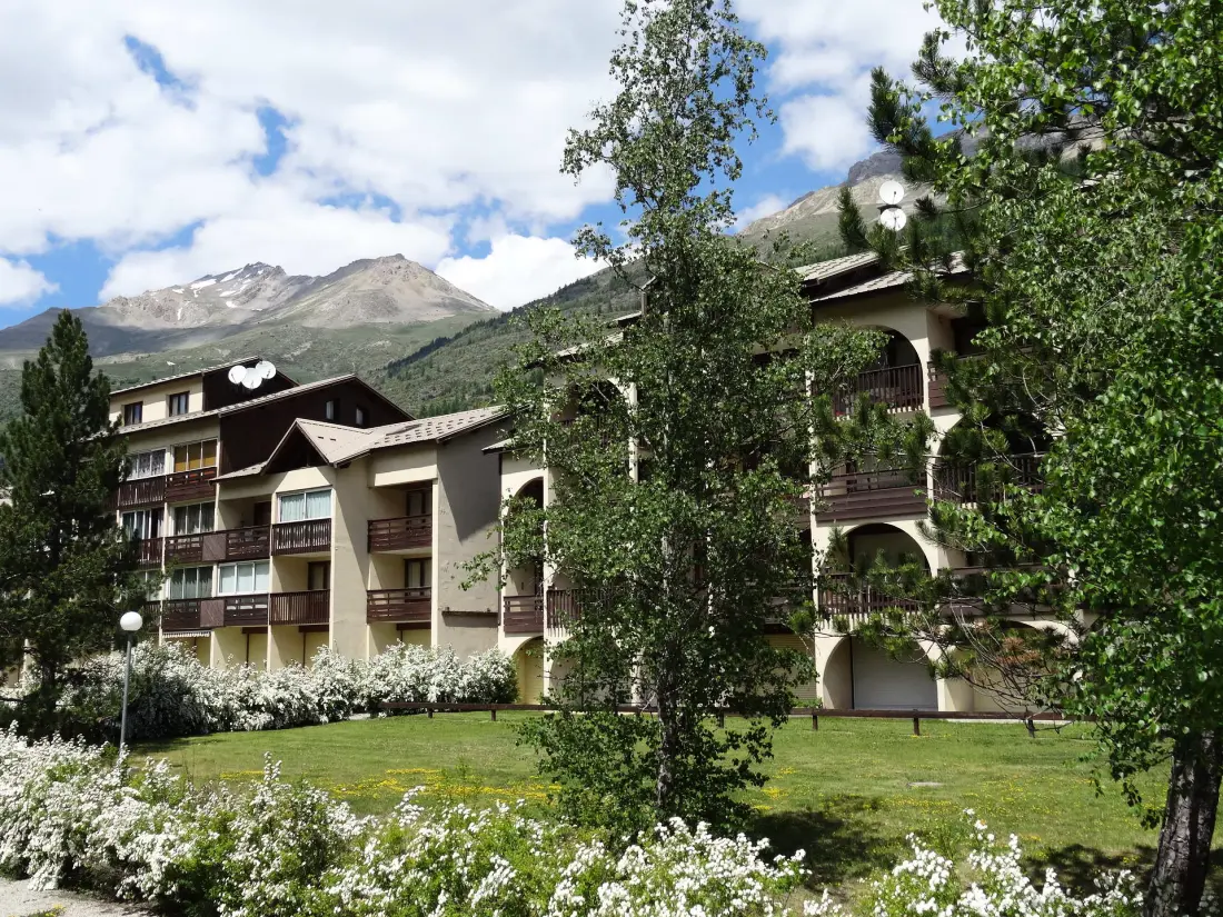 Grand Serre Che B Residence