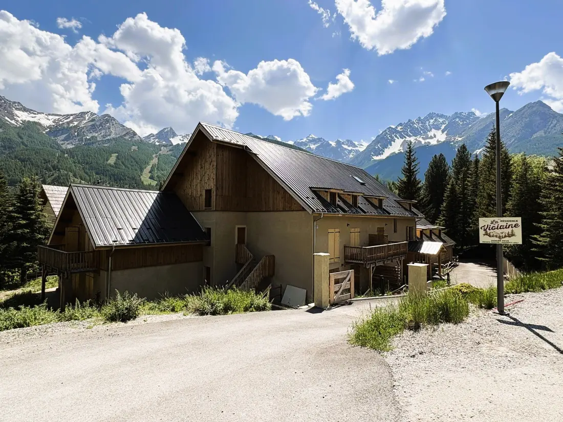 Violaine Residence