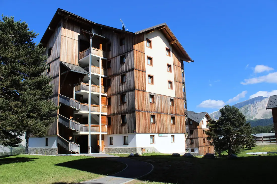 Chalets De Superd Helianthema