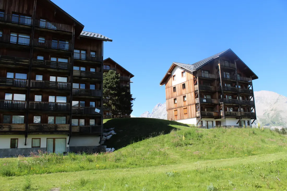Chalets De Superd Helianthema