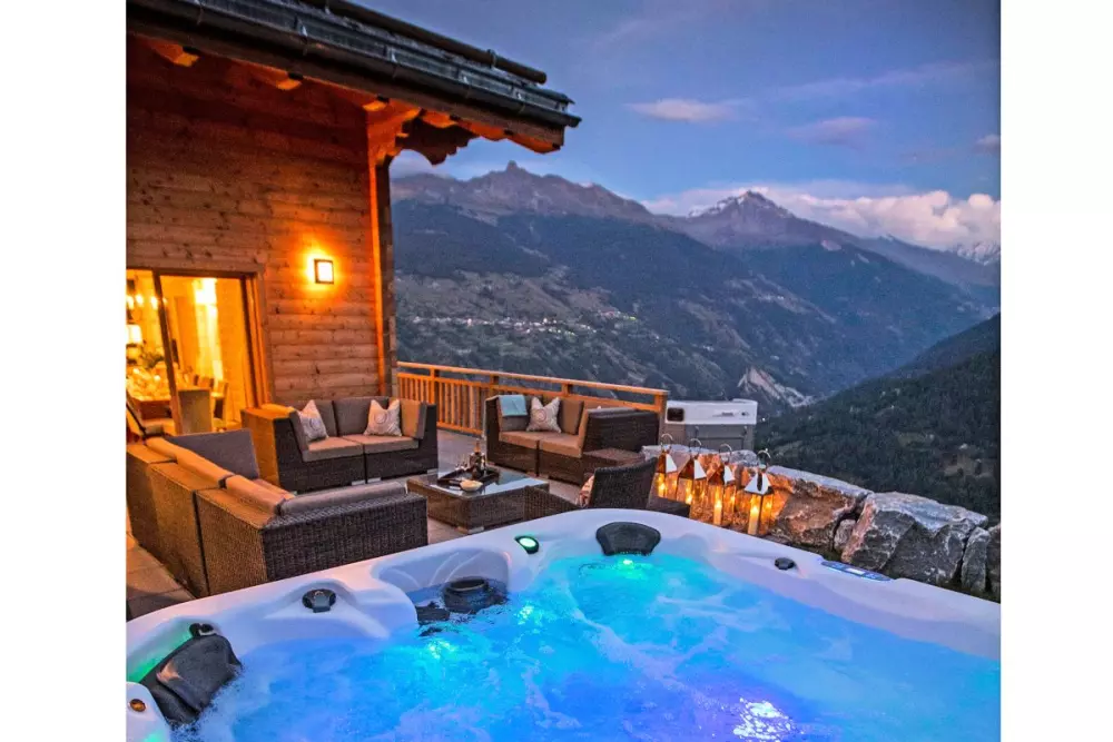 Chalet of the Stars