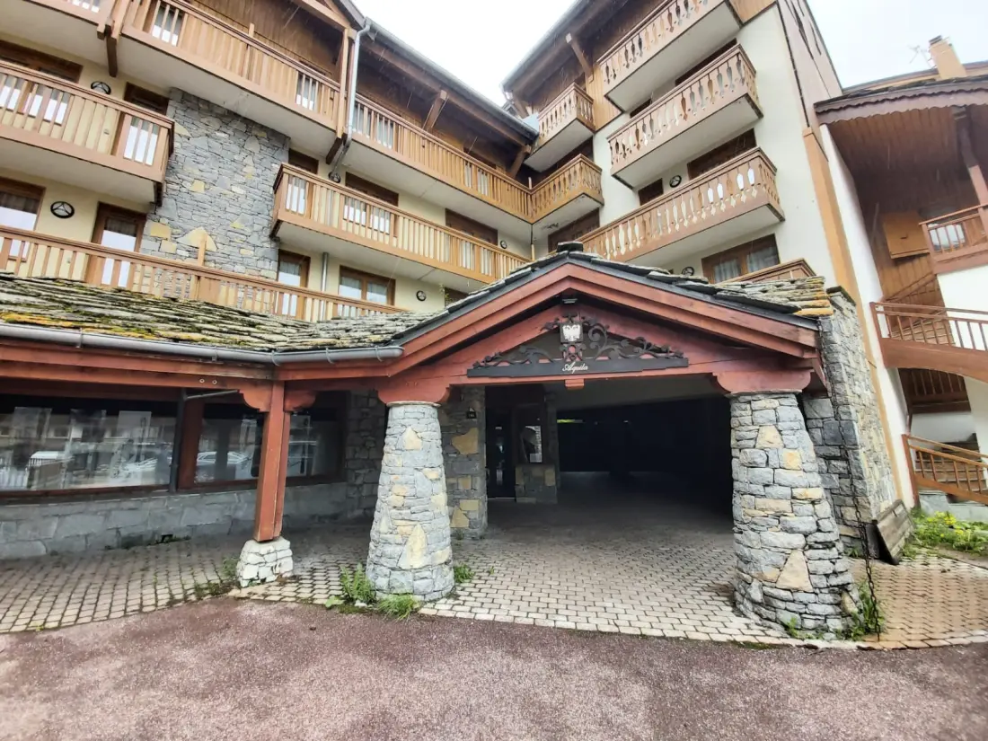 Aquila Residence