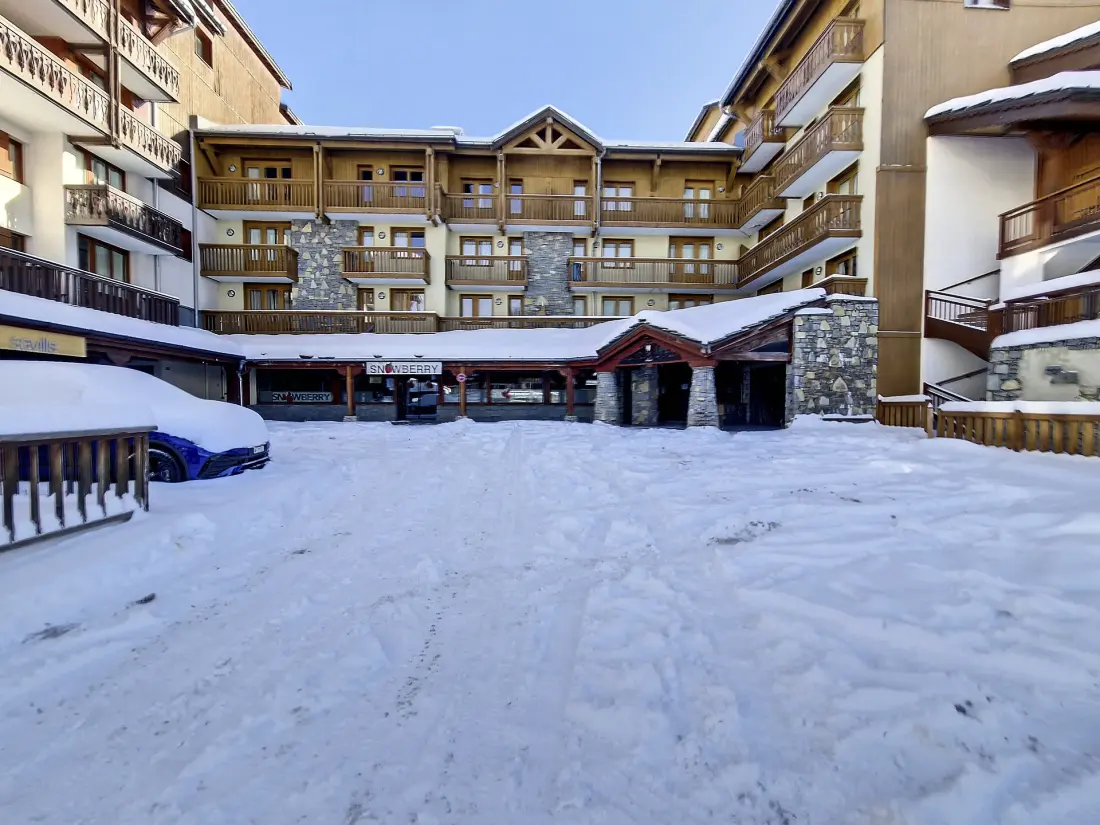 Aquila Residence