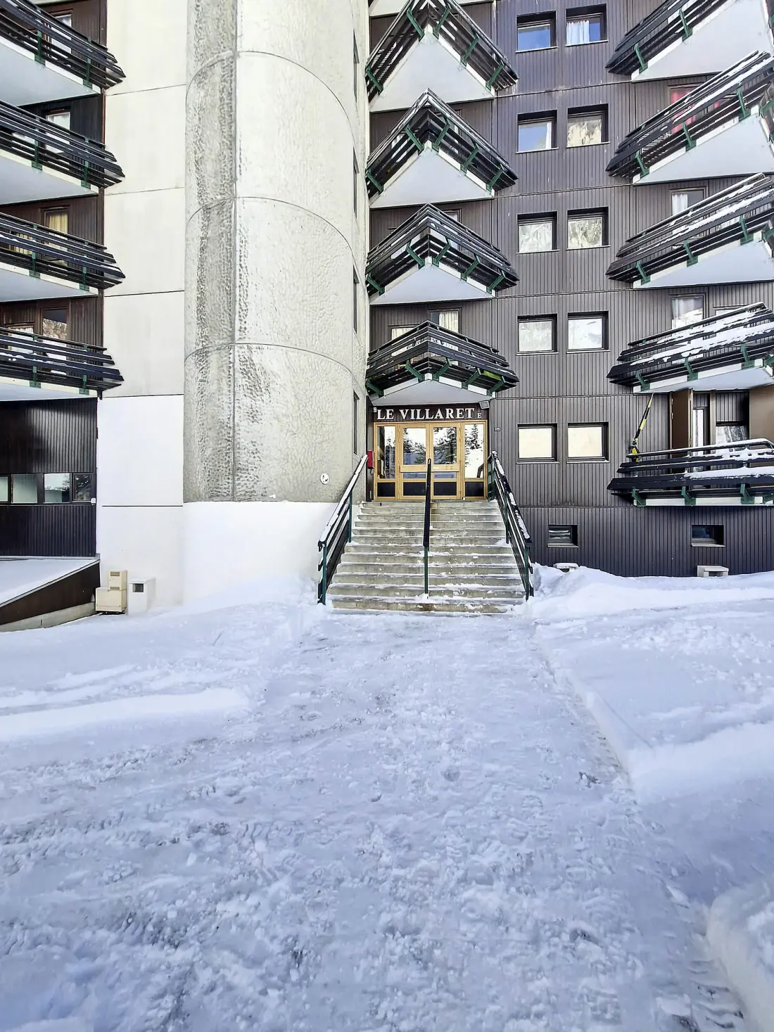 Villaret Residence