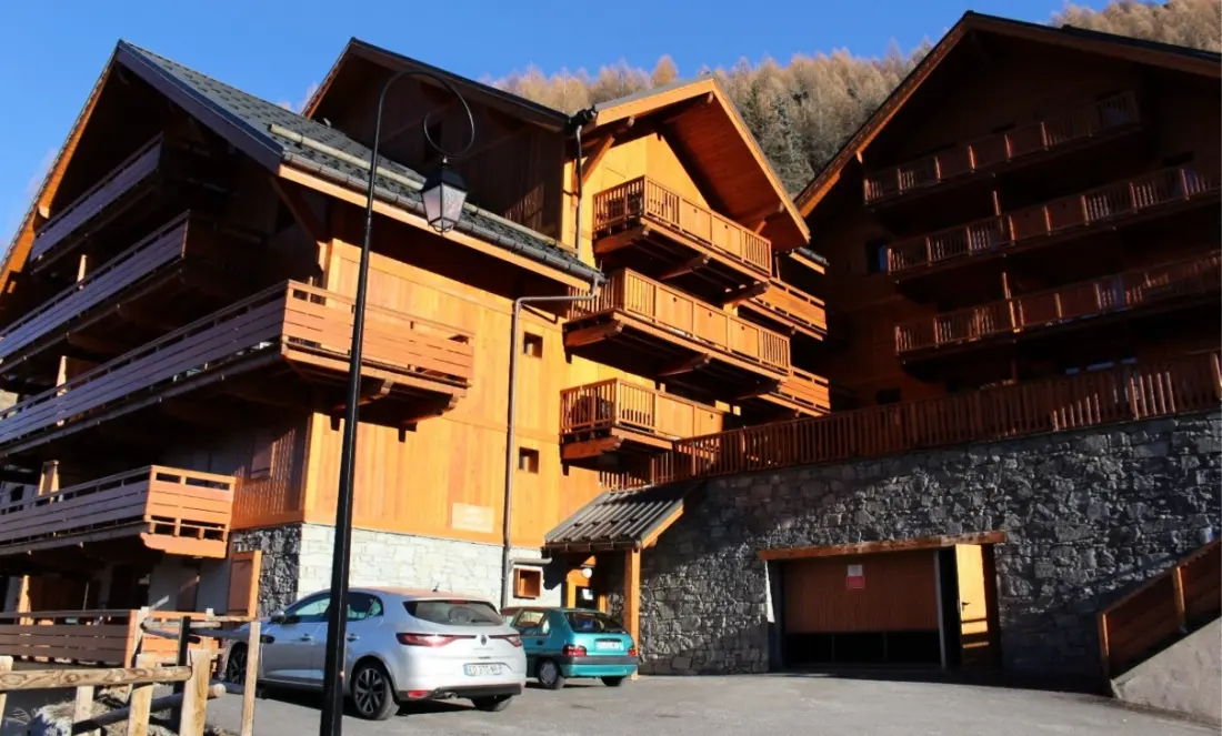 Aster Chalets De La Vallee Gold